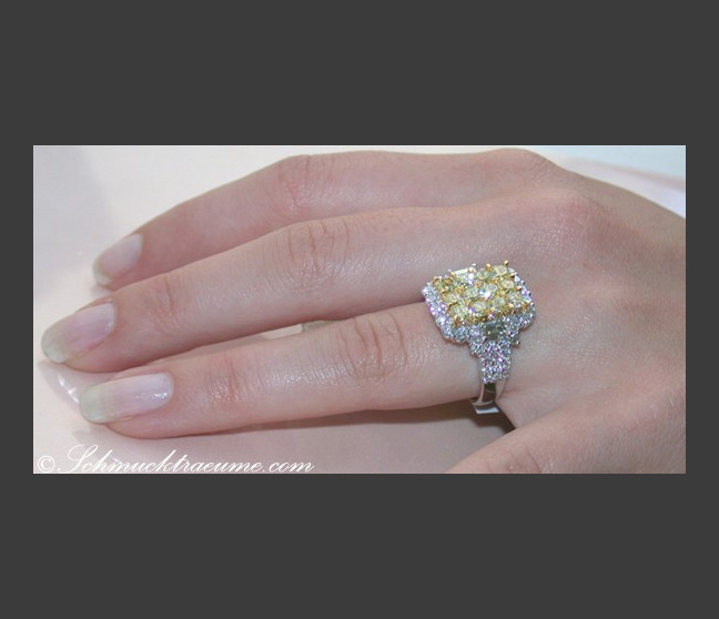 Gelbe Diamanten Ring mit Brillanten