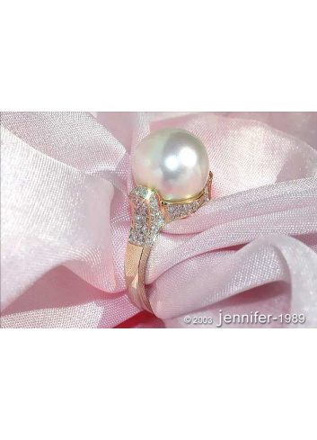 Superb Southsea Pearl Ring with Diamond Collar