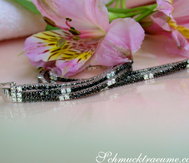 Tennis Armband mit schwarzen Diamanten