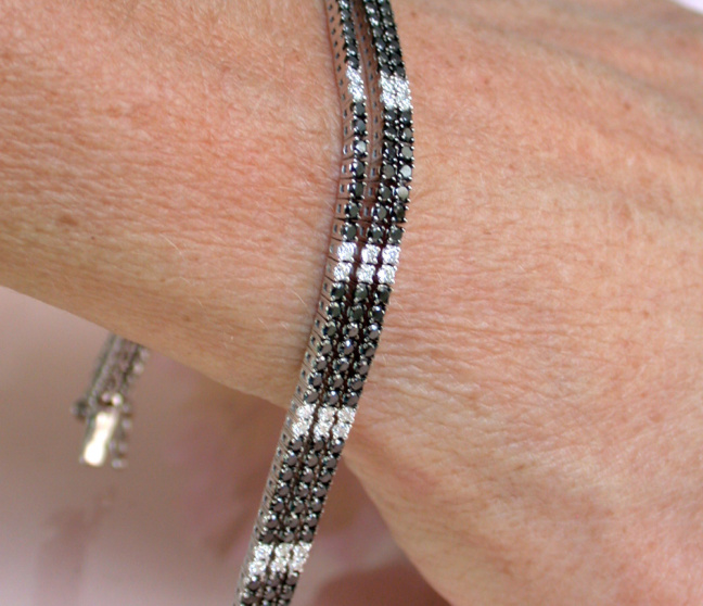 Tennis Armband mit schwarzen Diamanten