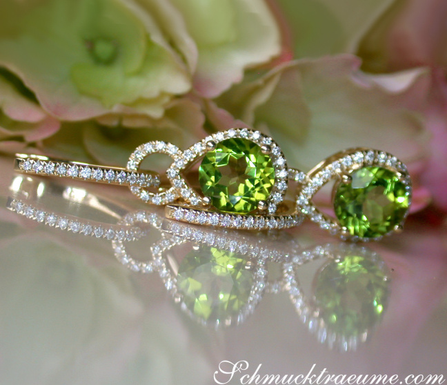 Peridot Ohrringe mit Diamanten Gelbgold 585