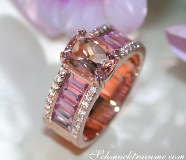 Morganit Ring mit pinken Saphiren und Brillanten
