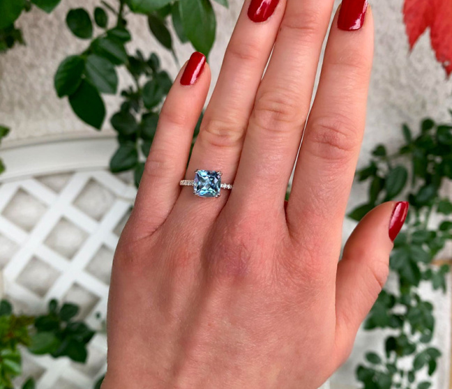 Aquamarin Ring mit Diamanten Weißgold 585