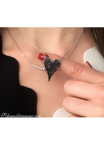 Extravagant Black Diamond Heart Necklace