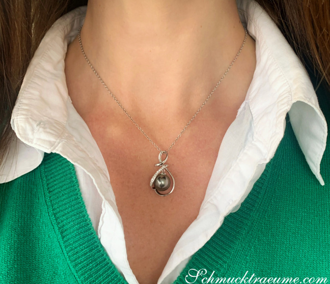 Tahitiperle Anhänger mit Diamanten