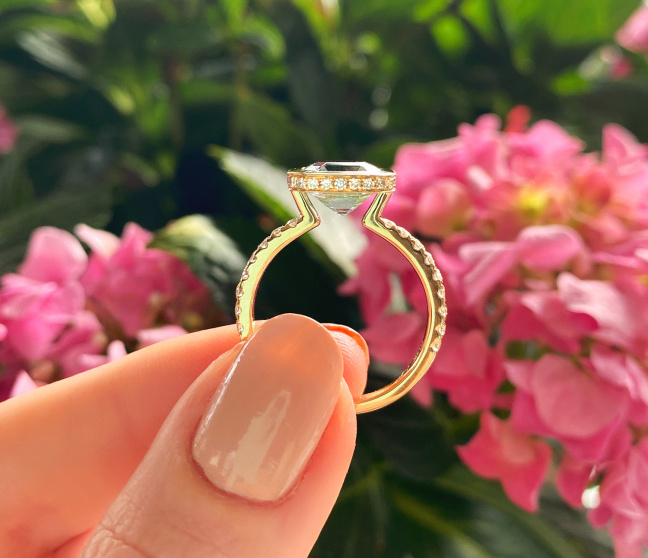 Raffinierter Aquamarin Ring  "Surprise" | SCHMUCKTRÄUME.COM