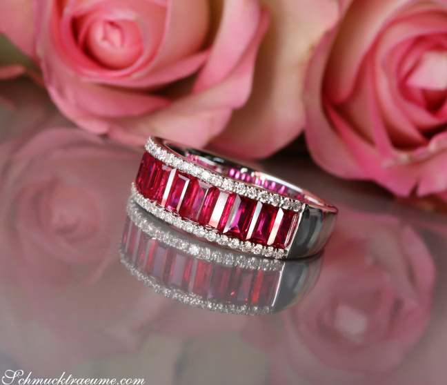 Rubin Baguette Ring mit Brillanten
