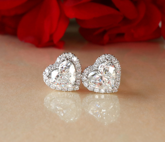 Lupenreine Diamanten Herz Ohrstecker Solitär