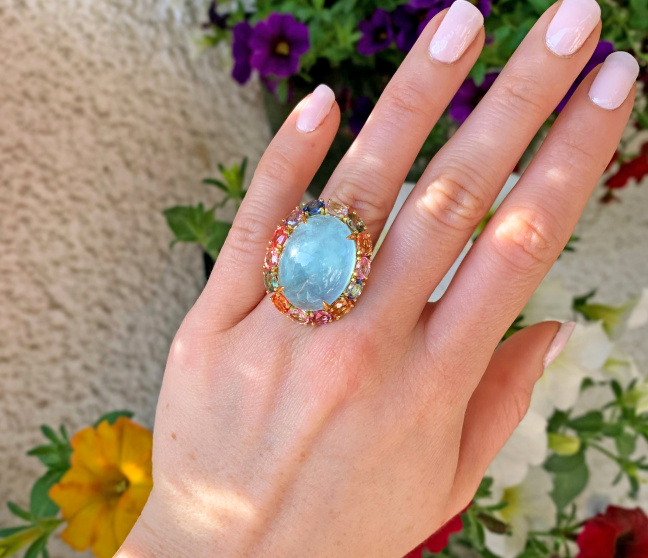 Milky Aquamarin Ring mit Multicolor Saphiren
