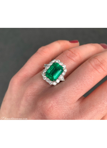 High Jewelry: Einzigartiger kolumbianischer Smaragd Ring (Muzo Green, Minor Oil)