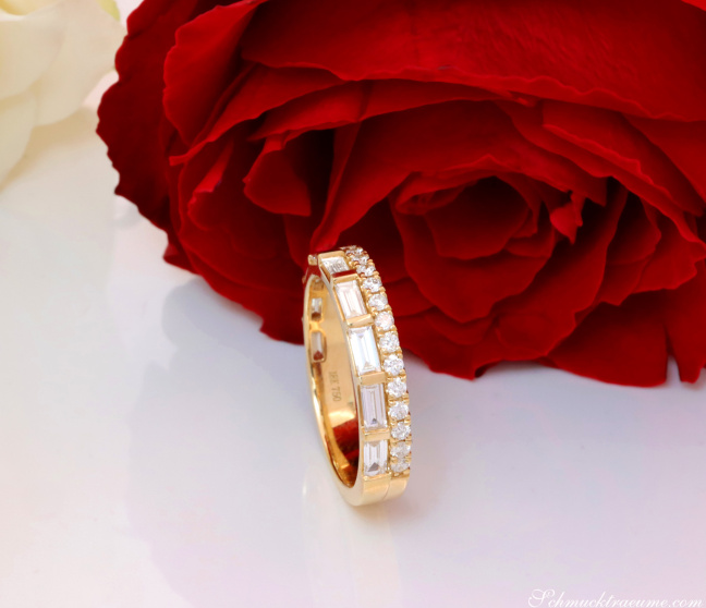 Bildschöner Brillanten Band Ring mit Baguette Diamanten