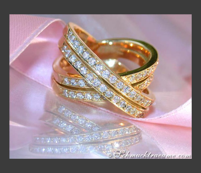 Überkreuzter Diamanten Ring in Gelbgold 750