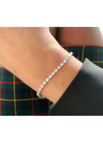 Erstklassiges Tennis Armband mit Diamanten im Ovalschliff