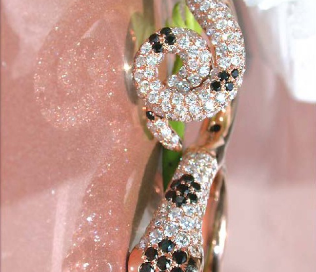 Diamanten Doppel Ring im Schlangen Design
