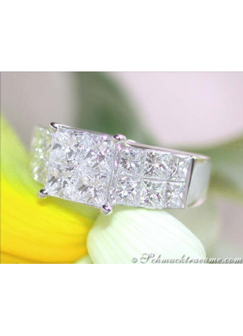 Noble Princess Diamond Ring
