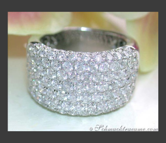 Breiter Brillanten Ring in Weißgold 750