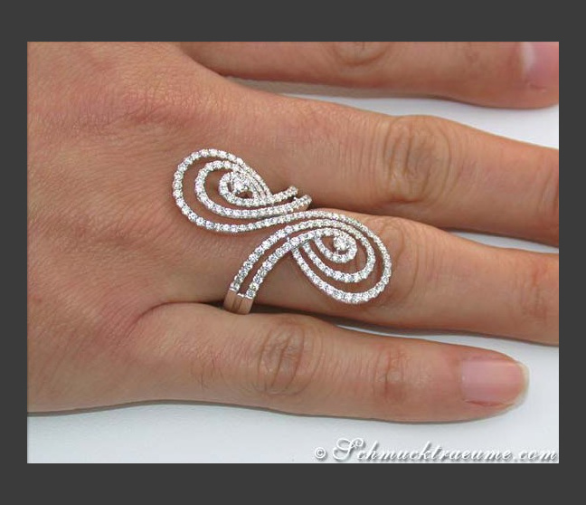 Ungewöhnlicher Brillanten Ring in Weißgold