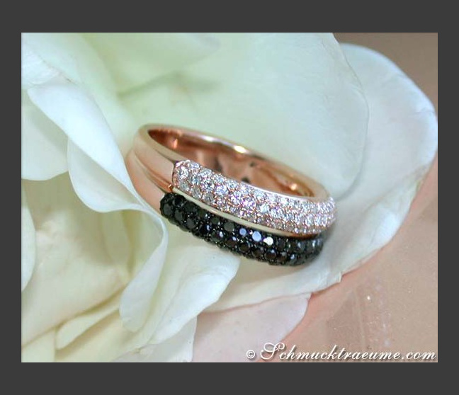 Ring mit schwarzen Diamanten in Roségold