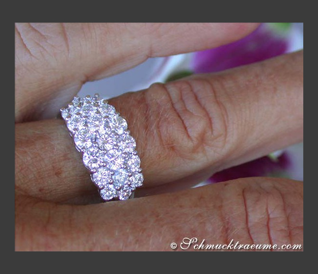 Klassischer Diamanten Ring in Weißgold 750