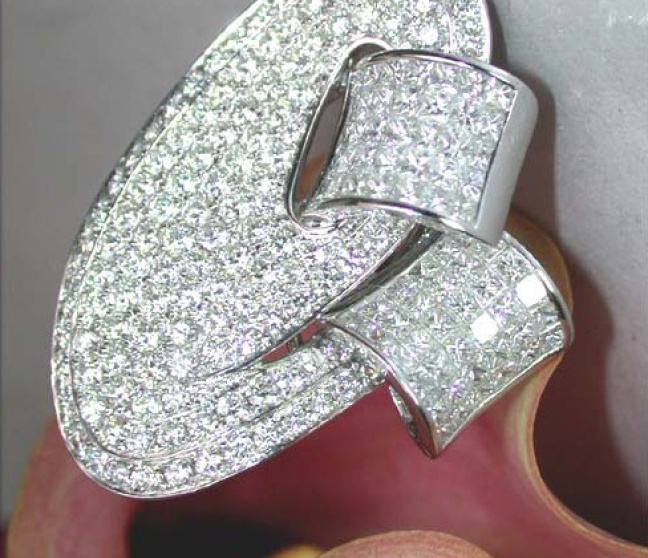 Großer Diamanten Ring