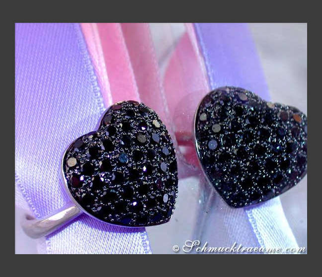 Herz Ring mit schwarzen Diamanten