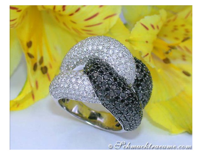 Schwarze Diamanten & Brillanten Ring