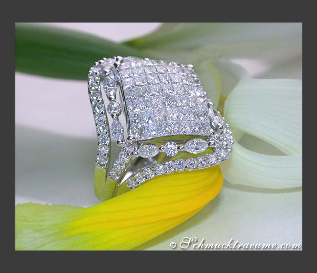Brillanten Ring mit Marquise und Princess Diamanten