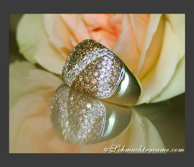 Ring mit braunen Diamanten