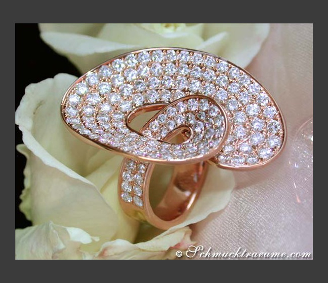 Extravaganter Brillanten Ring in Roségold