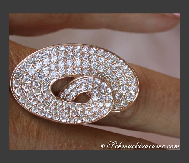 Extravaganter Brillanten Ring in Roségold