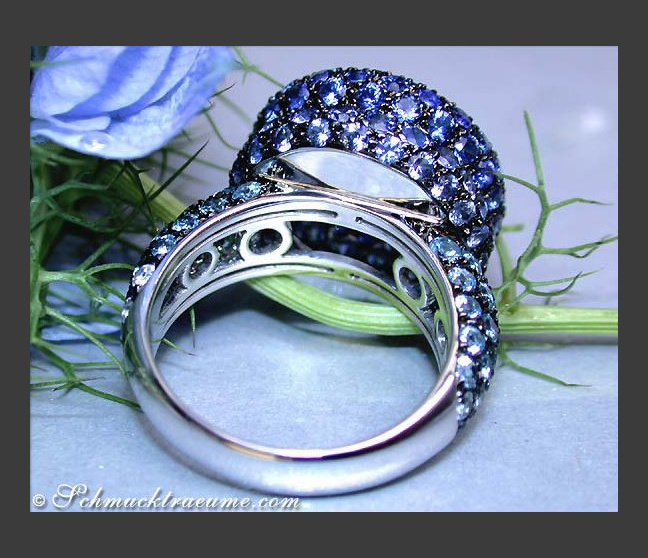 Blautopas Ring mit Saphiren