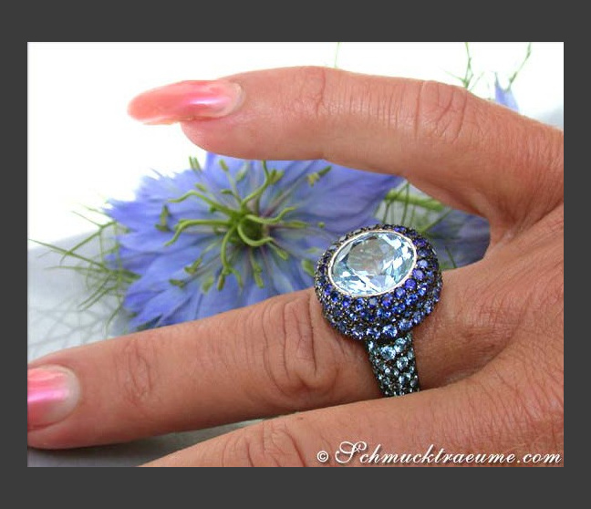 Blautopas Ring mit Saphiren