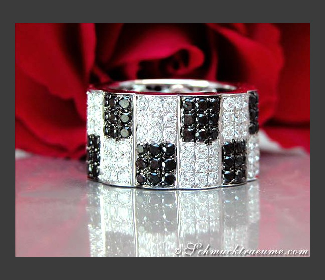 Schwarze Diamanten Memory Ring