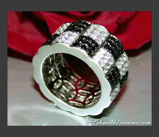 Schwarze Diamanten Memory Ring