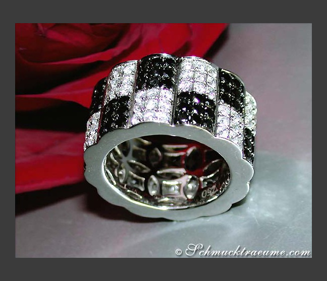 Schwarze Diamanten Memory Ring