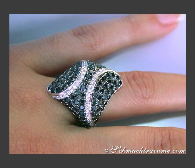 Brillanten & schwarze Diamanten Ring
