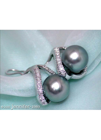 Attractive Tahitian Pearl Earrings