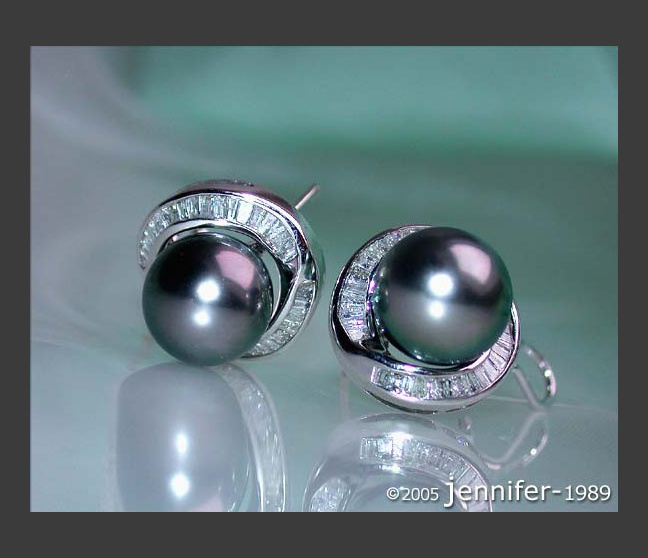 Tahitiperlen Ohrstecker mit Diamanten