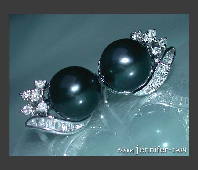 Tahitiperlen Ohrstecker mit Diamanten