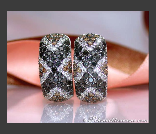 Ohrstecker mit schwarzen Diamanten