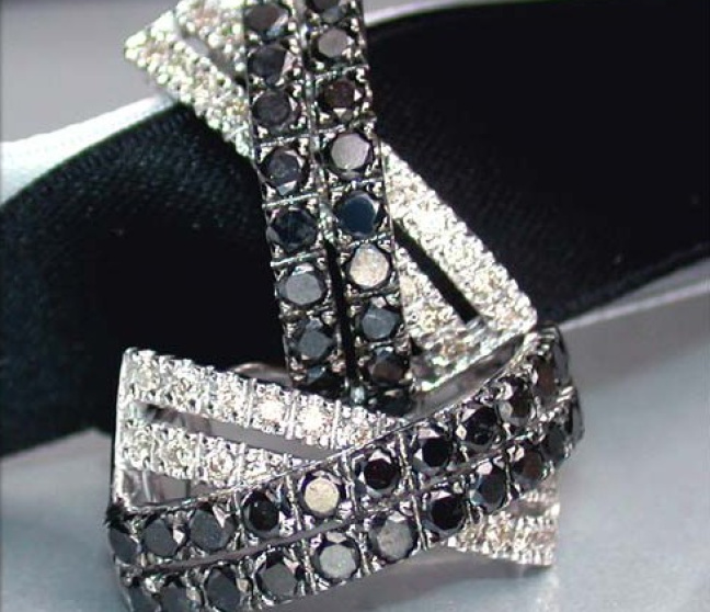 schwarze Diamanten Ohrstecker