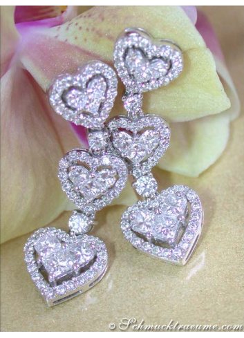 Beautiful Dangling Earrings with Diamond Hearts