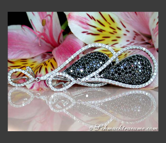 Ohrringe mit schwarzen Diamanten