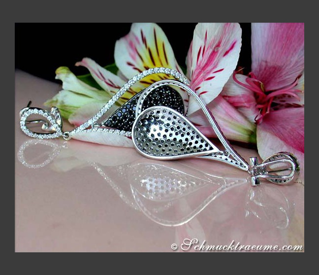Ohrringe mit schwarzen Diamanten