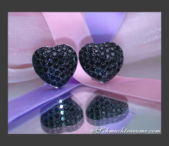 Schwarze Diamanten Herz Ohrstecker