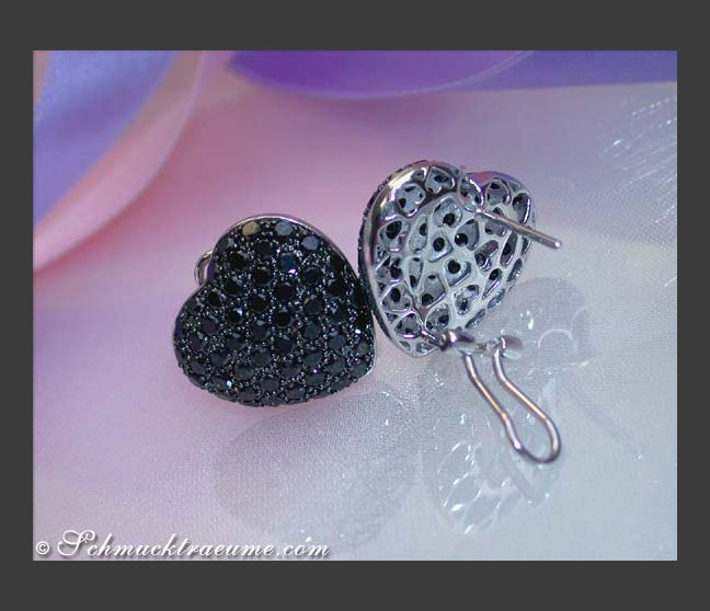 Schwarze Diamanten Herz Ohrstecker