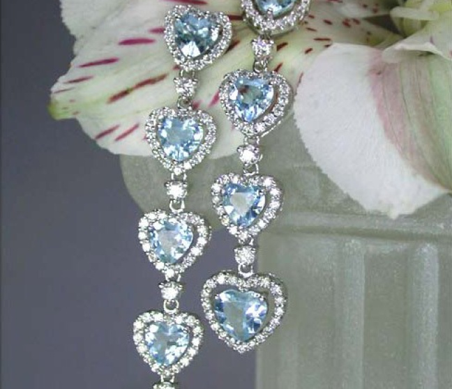 Aquamarin Ohrringe mit Brillanten