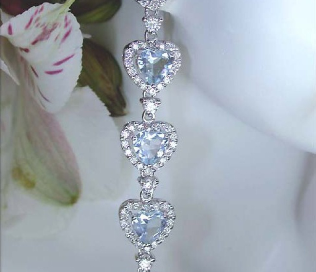 Aquamarin Ohrringe mit Brillanten