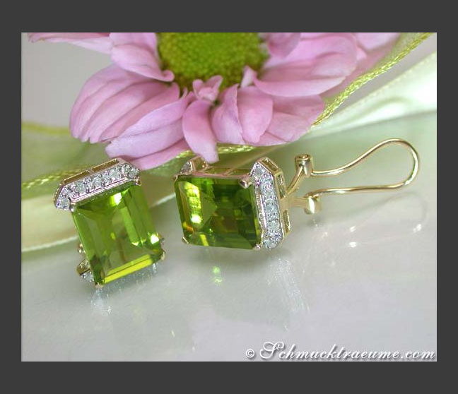 Feine Peridot Ohrstecker mit Diamanten