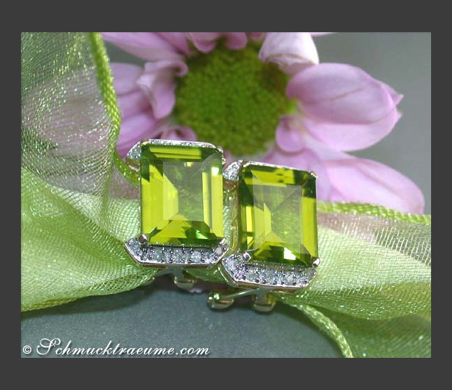 Feine Peridot Ohrstecker mit Diamanten
